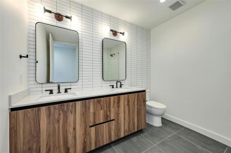 84 East Avenue Austin TX 78701
