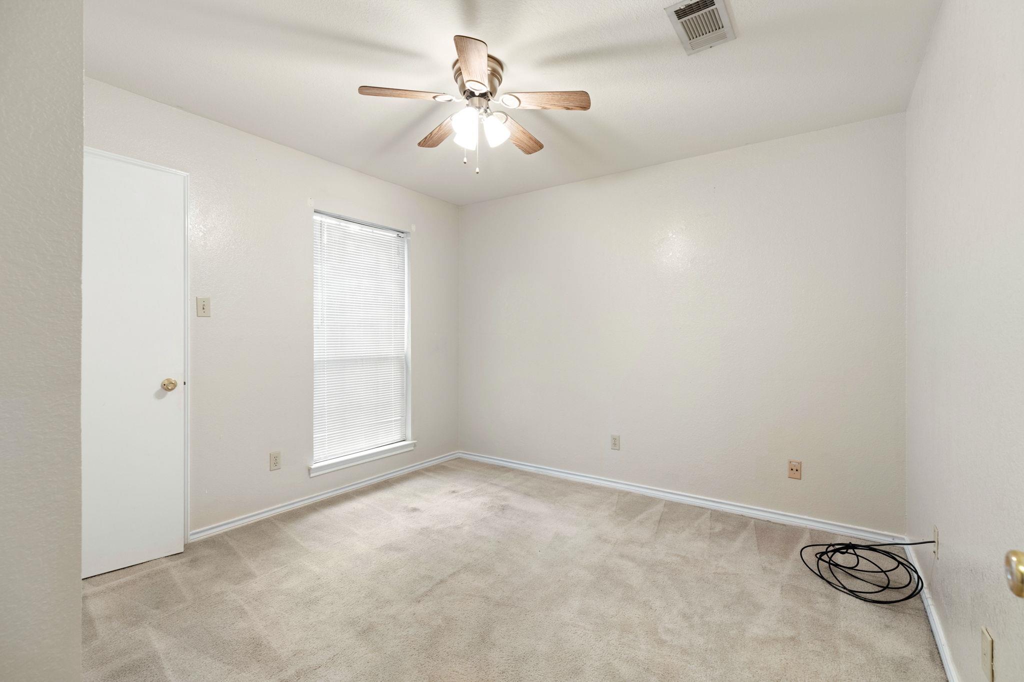 1502 Oak Knoll Lane Lockhart TX 78644