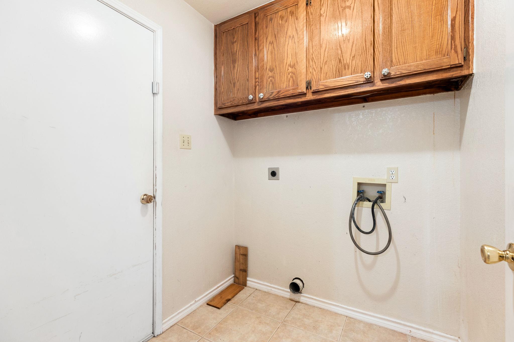 1502 Oak Knoll Lane Lockhart TX 78644