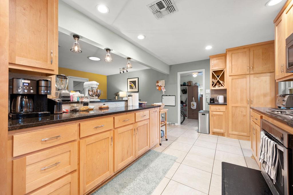 7512 Saint Louis Street Austin TX 78757