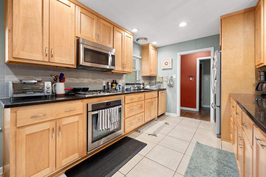 7512 Saint Louis Street Austin TX 78757