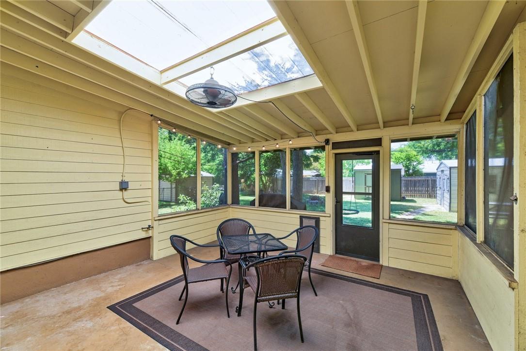 7512 Saint Louis Street Austin TX 78757