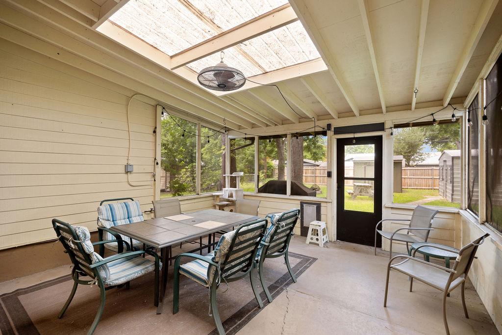 7512 Saint Louis Street Austin TX 78757