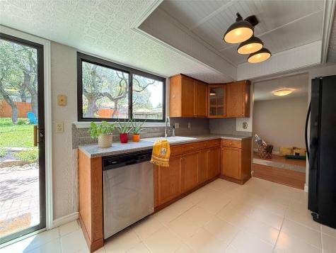 8401 Loralinda Drive Austin TX 78753