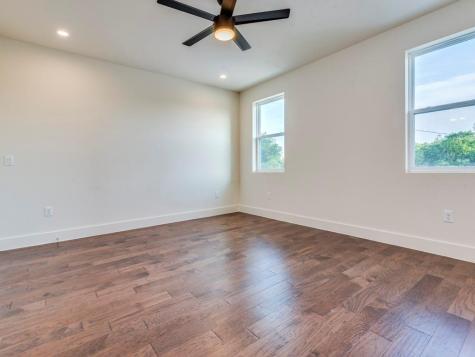 6412 Carson Ridge Austin TX 78741