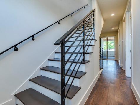 6412 Carson Ridge Austin TX 78741