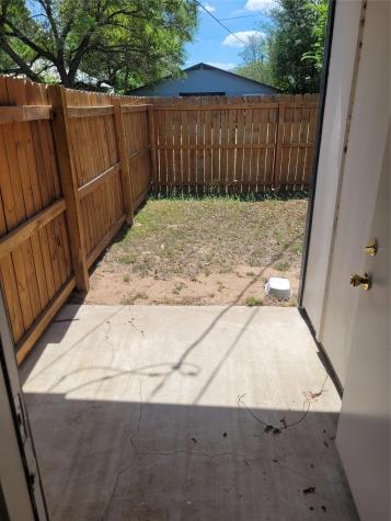 205 2nd Avenue Smithville TX 78957