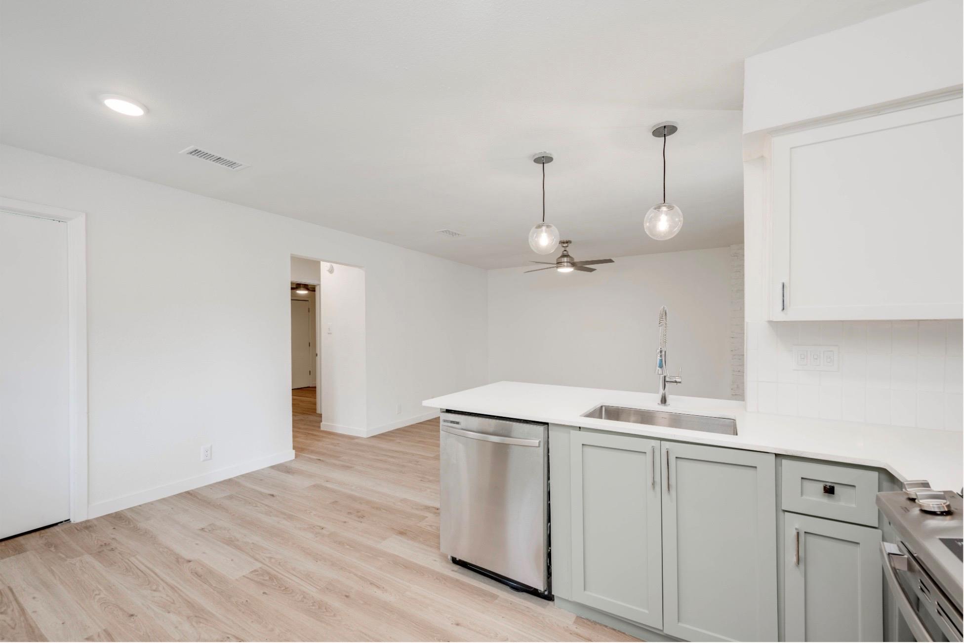 901 Airoso Cove Austin TX 78745