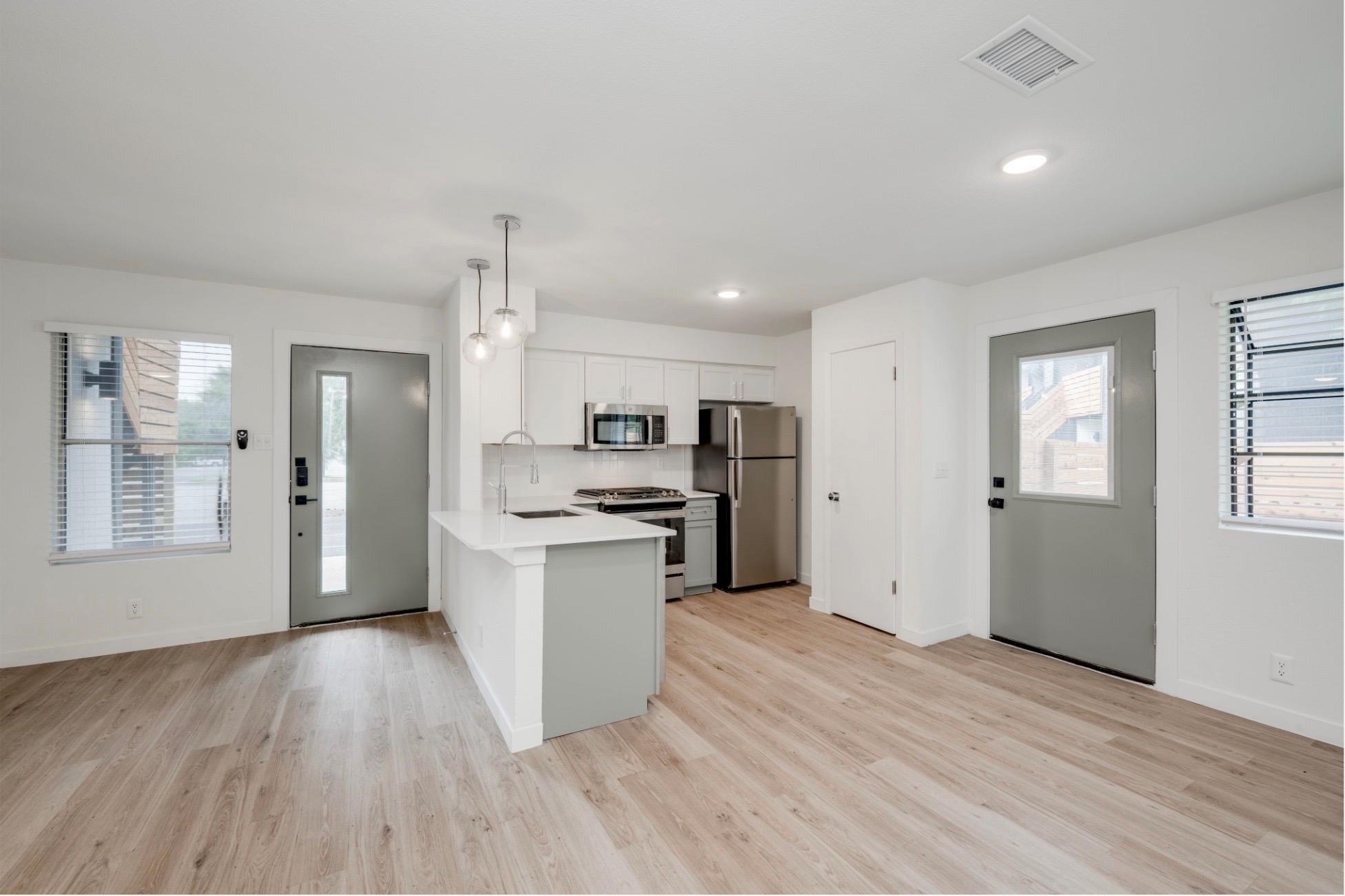 901 Airoso Cove Austin TX 78745