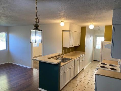 9906 Hundred Oaks Circle Austin TX 78750
