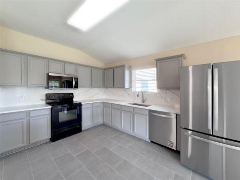 218 Mossy Rock Drive Hutto TX 78634