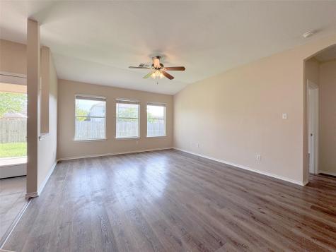 218 Mossy Rock Drive Hutto TX 78634
