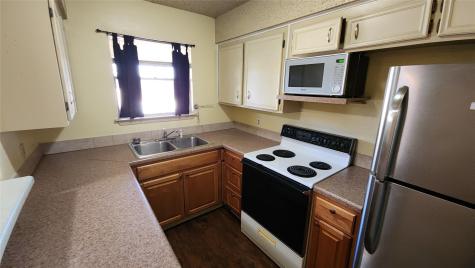 208 N Vanderveer Street Burnet TX 78611