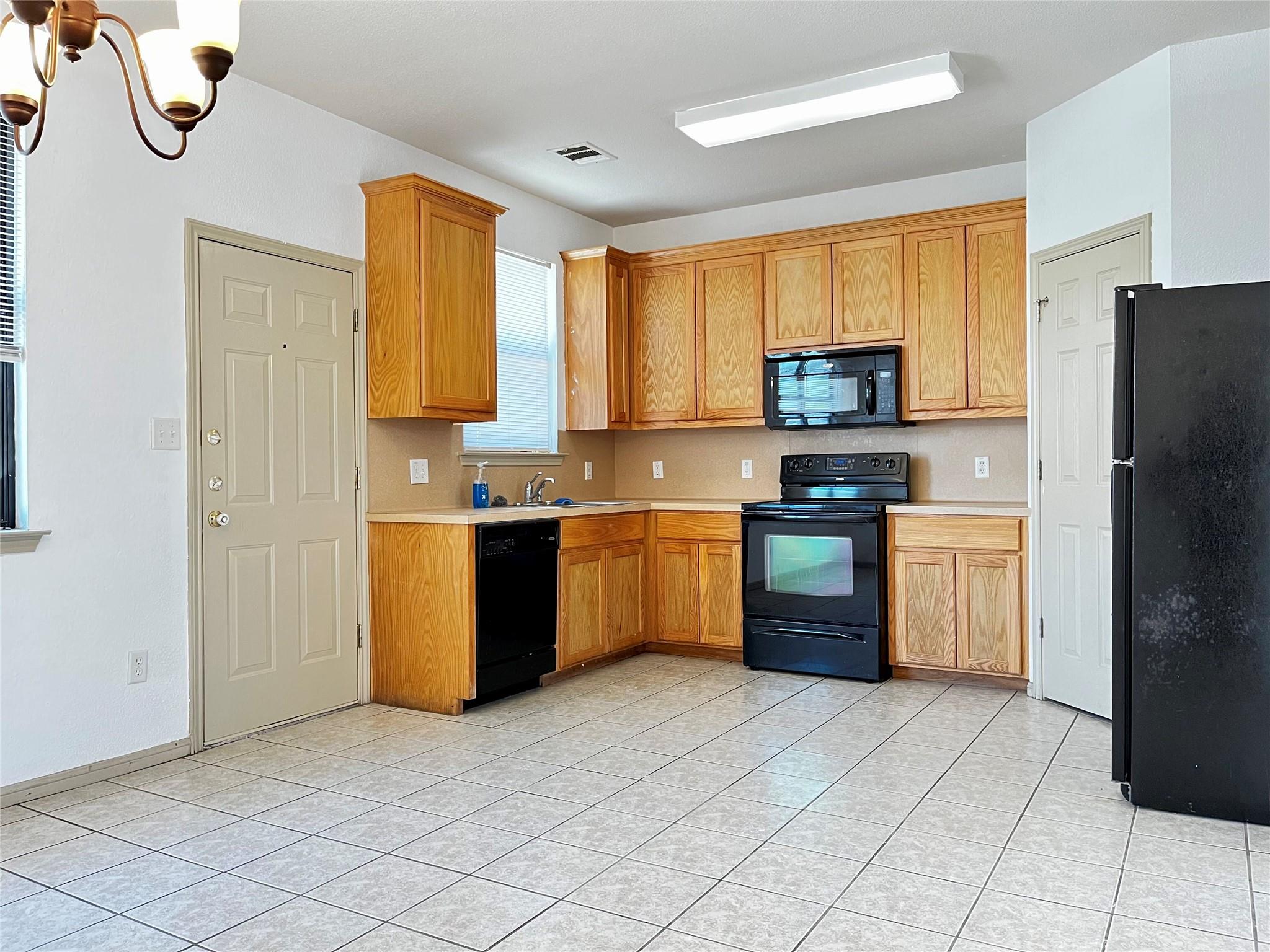 8901 Parkfield Drive Austin TX 78758