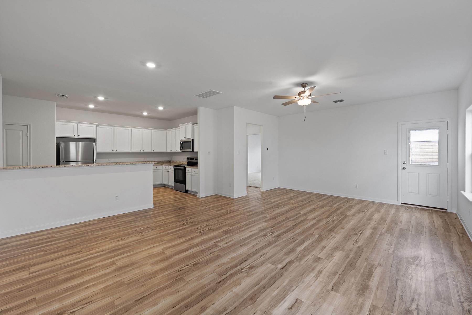 14401 Bonellis Pass Elgin TX 78621