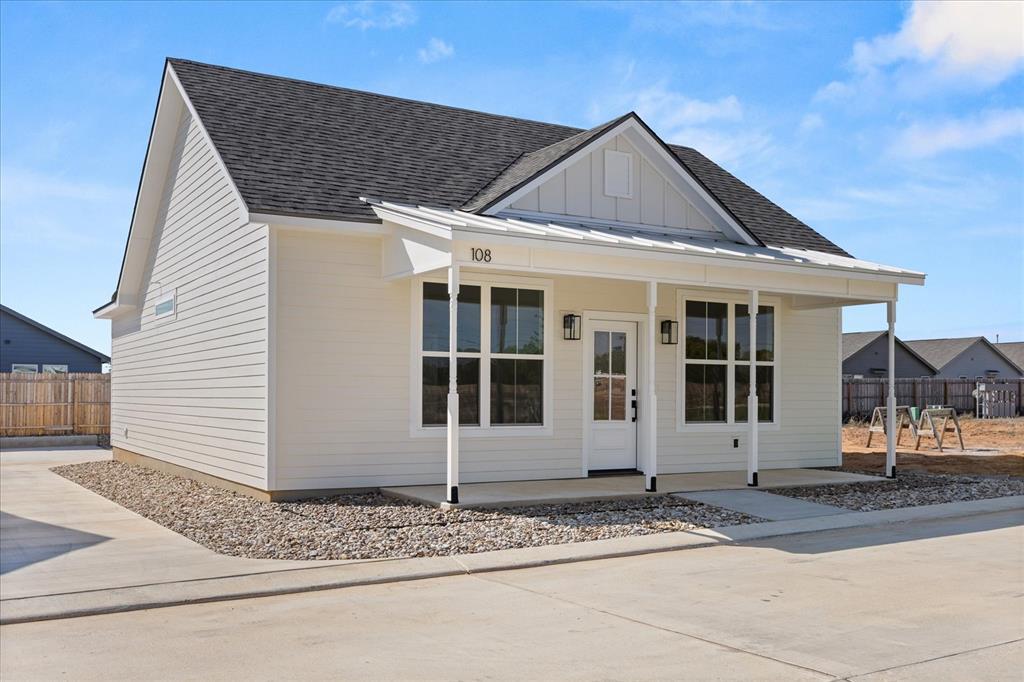 802 S Creek Street Fredericksburg TX 78624