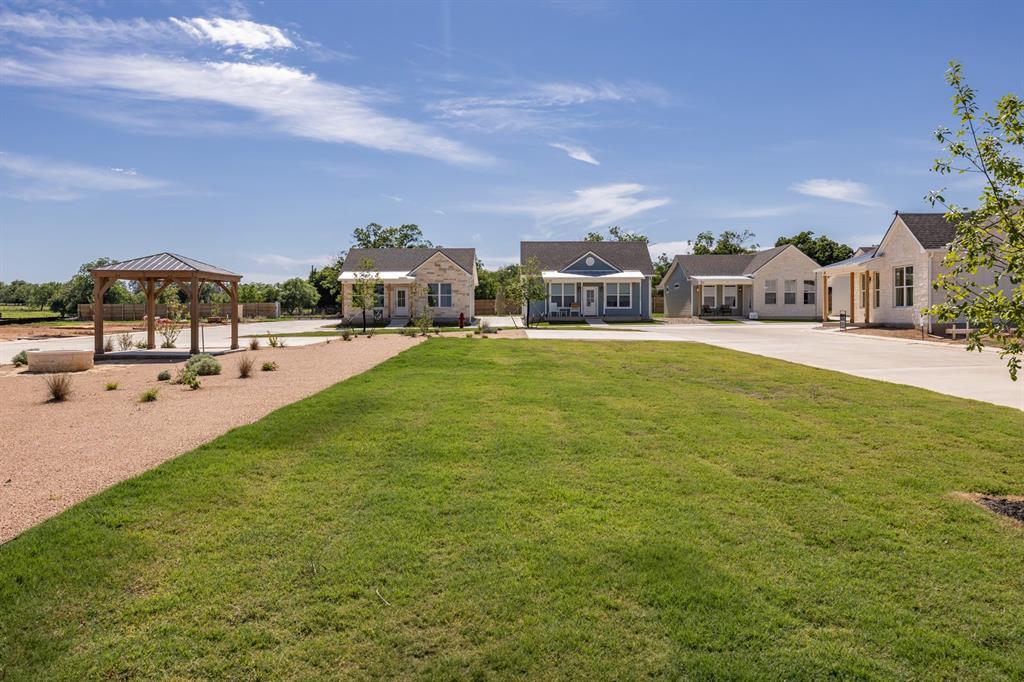 802 S Creek Street Fredericksburg TX 78624