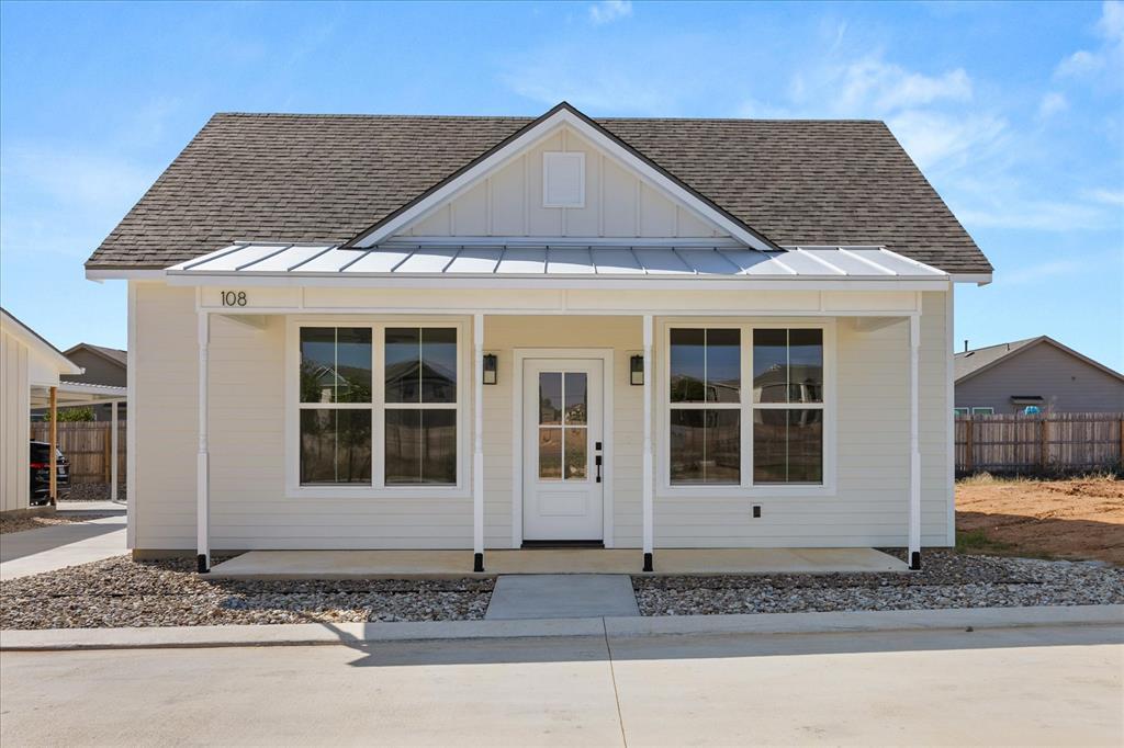 802 S Creek Street Fredericksburg TX 78624