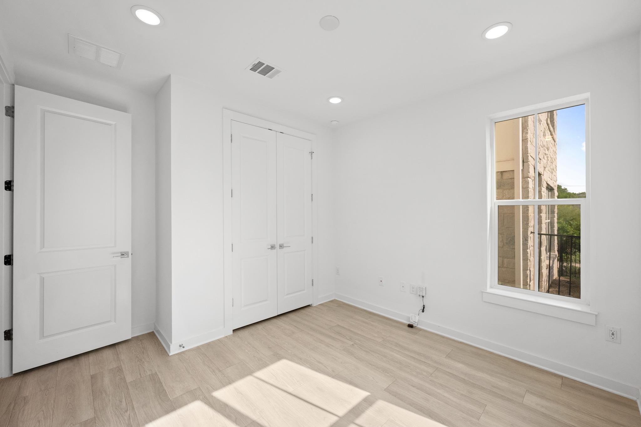 2624 Metcalfe Road Austin TX 78741