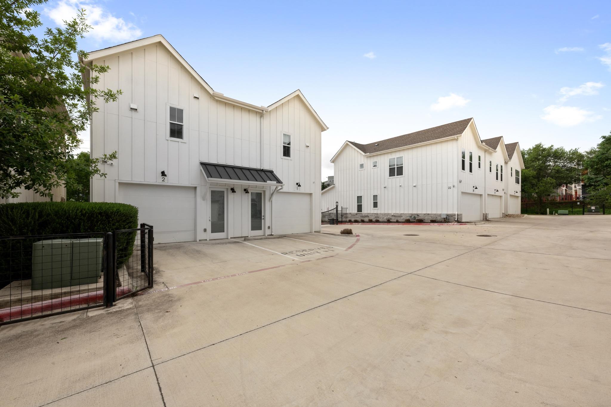 2624 Metcalfe Road Austin TX 78741