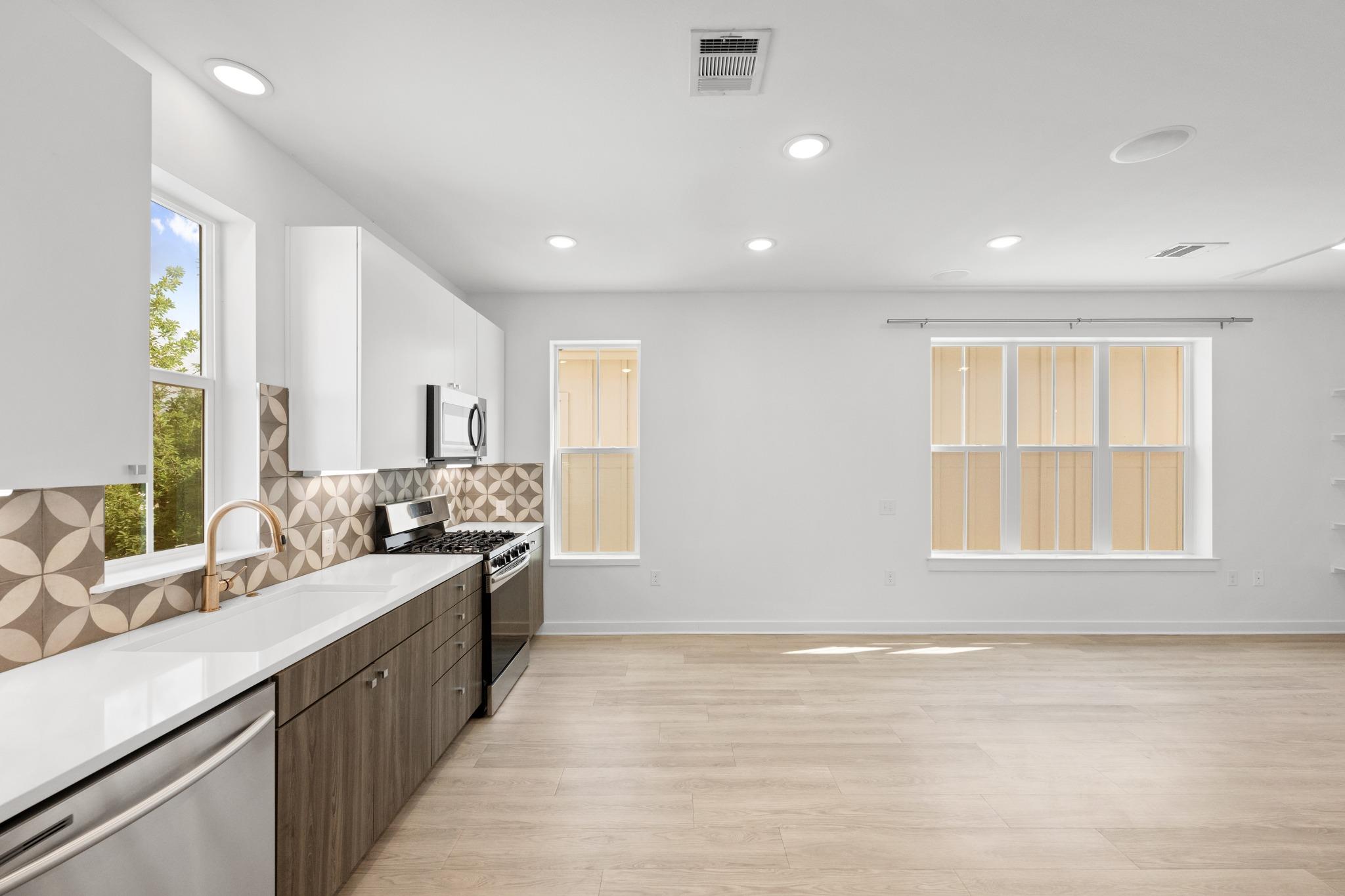 2624 Metcalfe Road Austin TX 78741