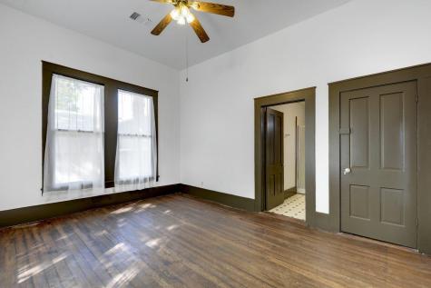 304 Olive Street Smithville TX 78957