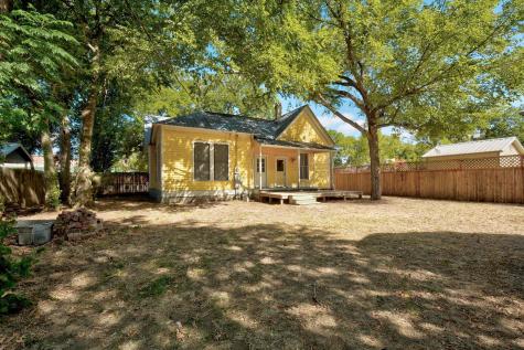 304 Olive Street Smithville TX 78957
