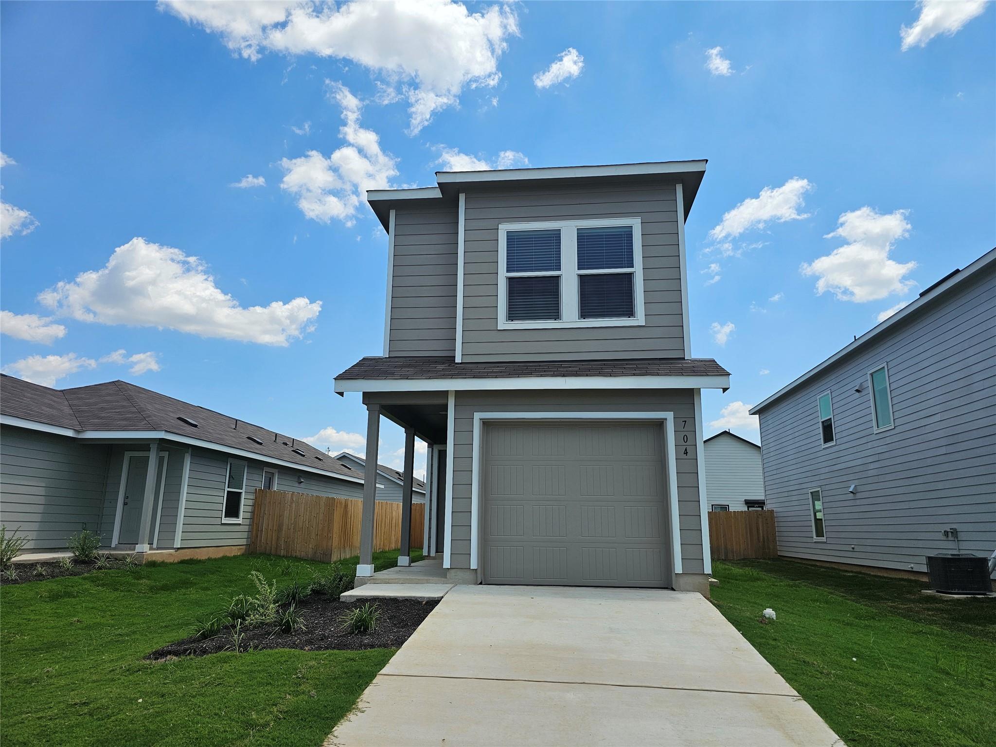 704 Commander Abbott Drive Jarrell TX 76537
