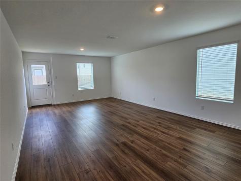 704 Commander Abbott Drive Jarrell TX 76537