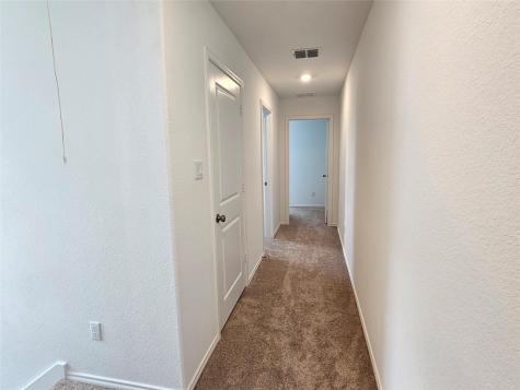 704 Commander Abbott Drive Jarrell TX 76537