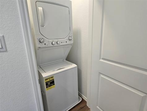 704 Commander Abbott Drive Jarrell TX 76537