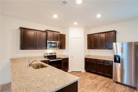 1004 Riverdale Cove Jarrell TX 76537