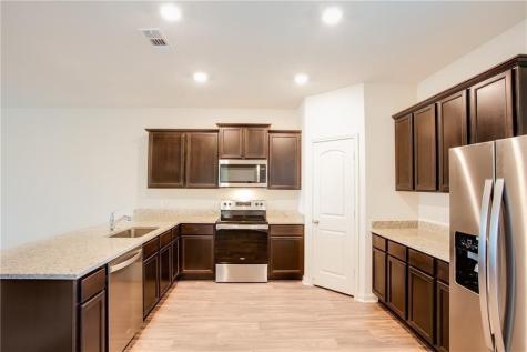 1004 Riverdale Cove Jarrell TX 76537