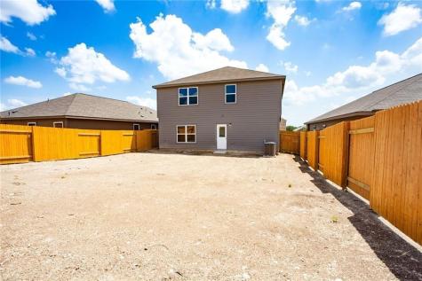 1004 Riverdale Cove Jarrell TX 76537