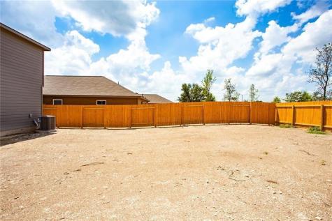 1004 Riverdale Cove Jarrell TX 76537