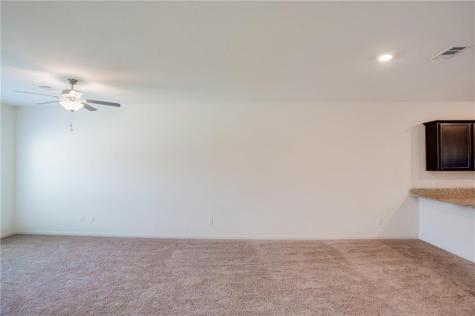 1004 Riverdale Cove Jarrell TX 76537