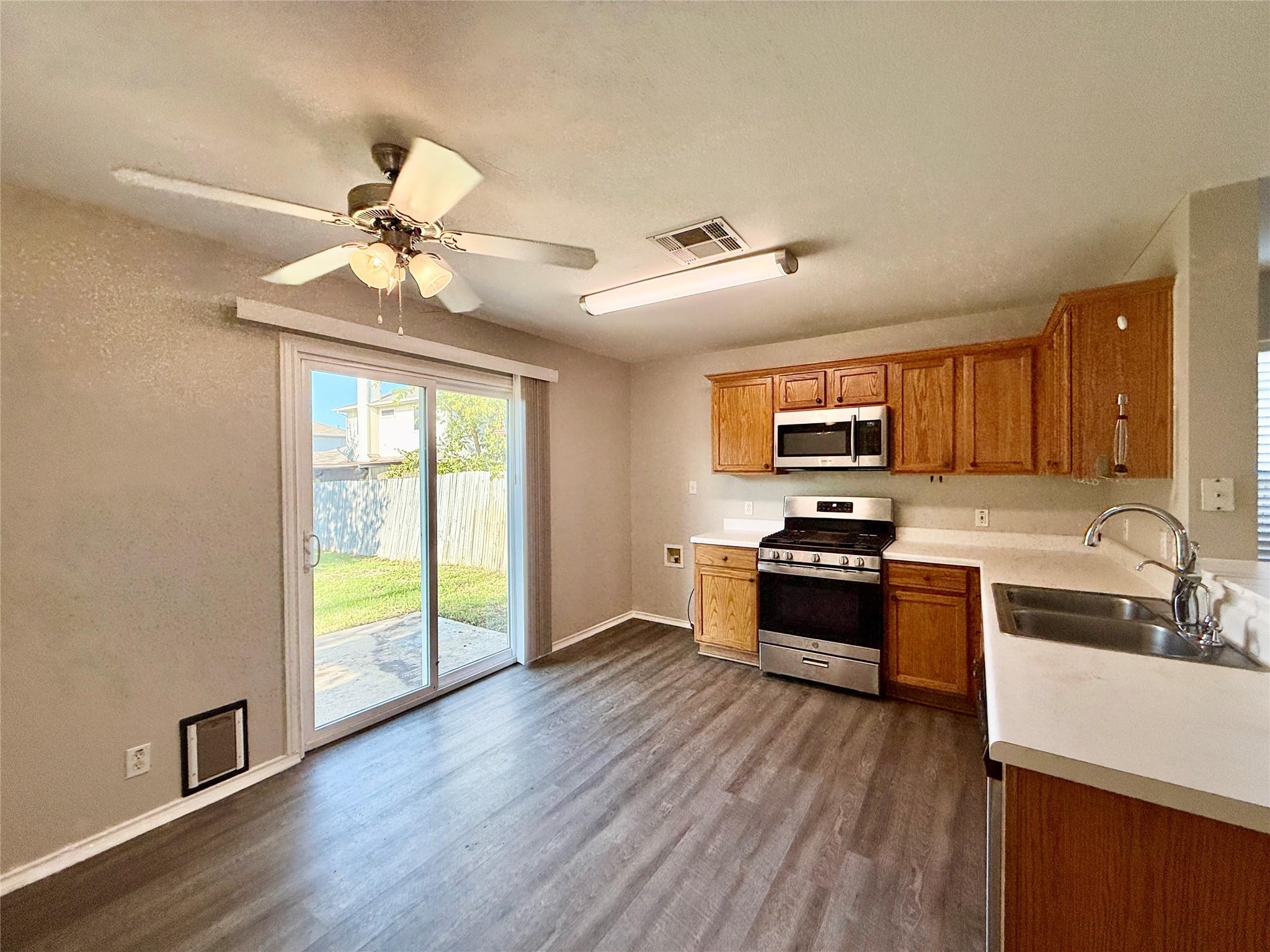 17212 Hamilton Point Circle Manor TX 78653