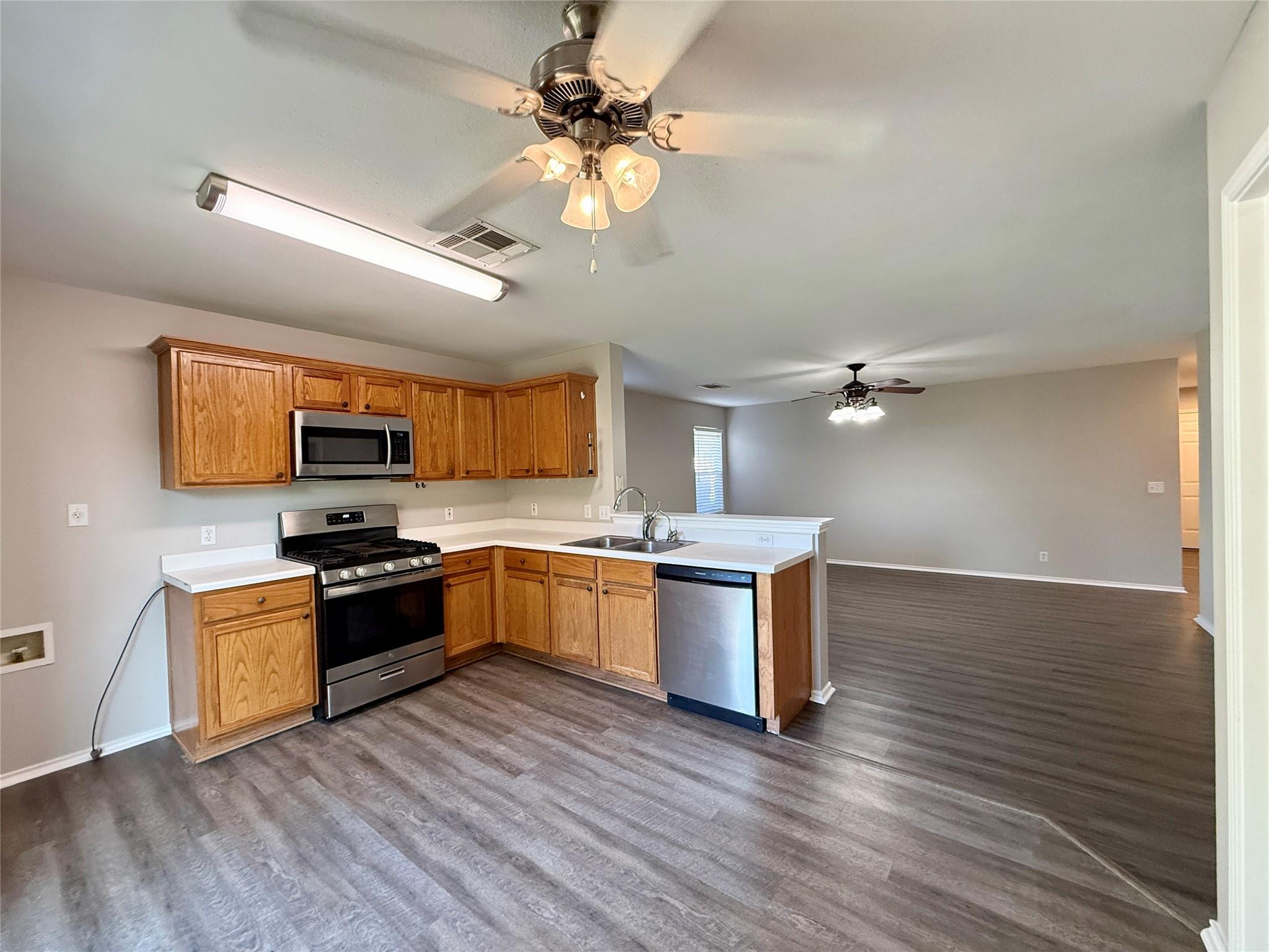 17212 Hamilton Point Circle Manor TX 78653