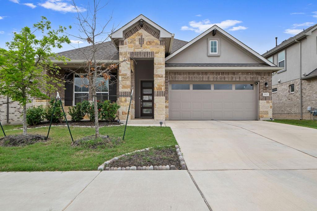 1813 Crow Hop View Leander TX 78641