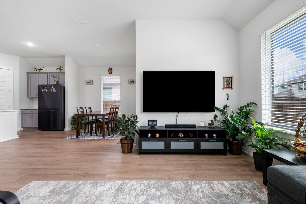 1813 Crow Hop View Leander TX 78641