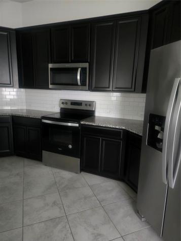 417 Blooming Trail Kyle TX 78640