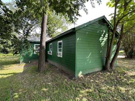 622 Scarbrough Street Rockdale TX 76567