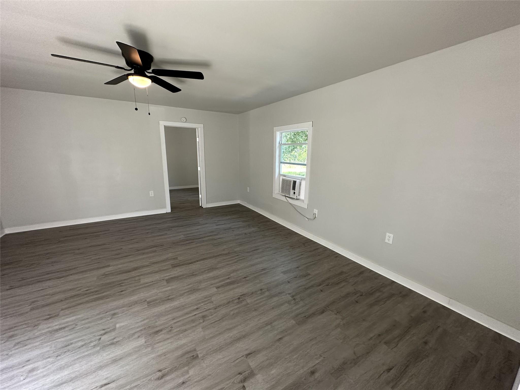 622 Scarbrough Street Rockdale TX 76567
