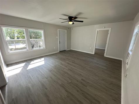 622 Scarbrough Street Rockdale TX 76567