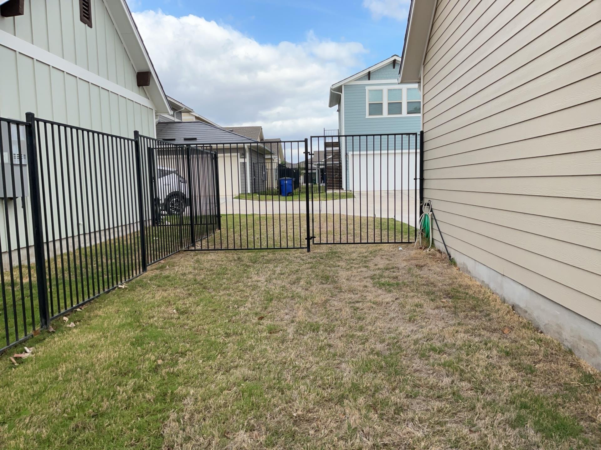 8315 Laughlin Lane Austin TX 78744