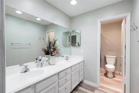 11200 Iron Oak Trail Austin TX 78750