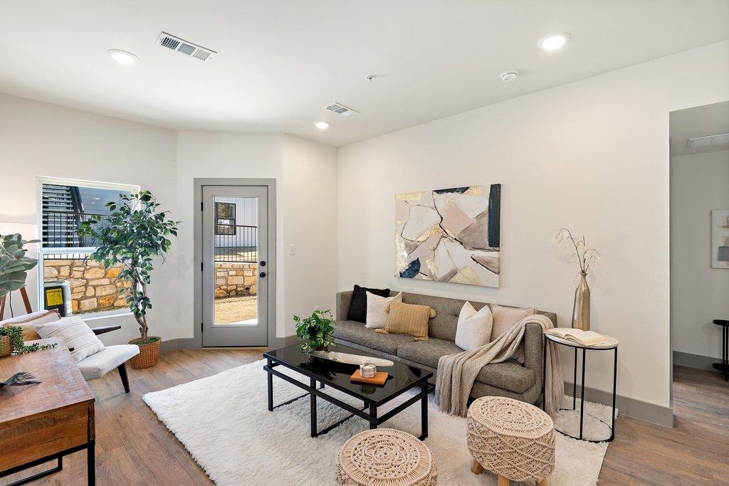 2450 Wickersham Lane Austin TX 78741