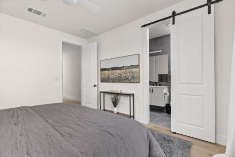 1402 Summit Street Austin TX 78741