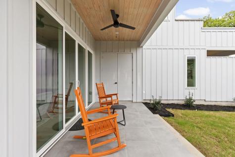 1402 Summit Street Austin TX 78741