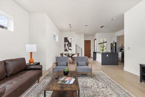1402 Summit Street Austin TX 78741